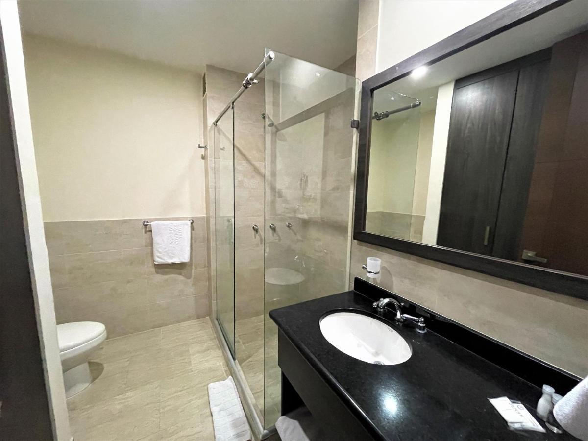 Hotel Hr Amada Кукута Экстерьер фото