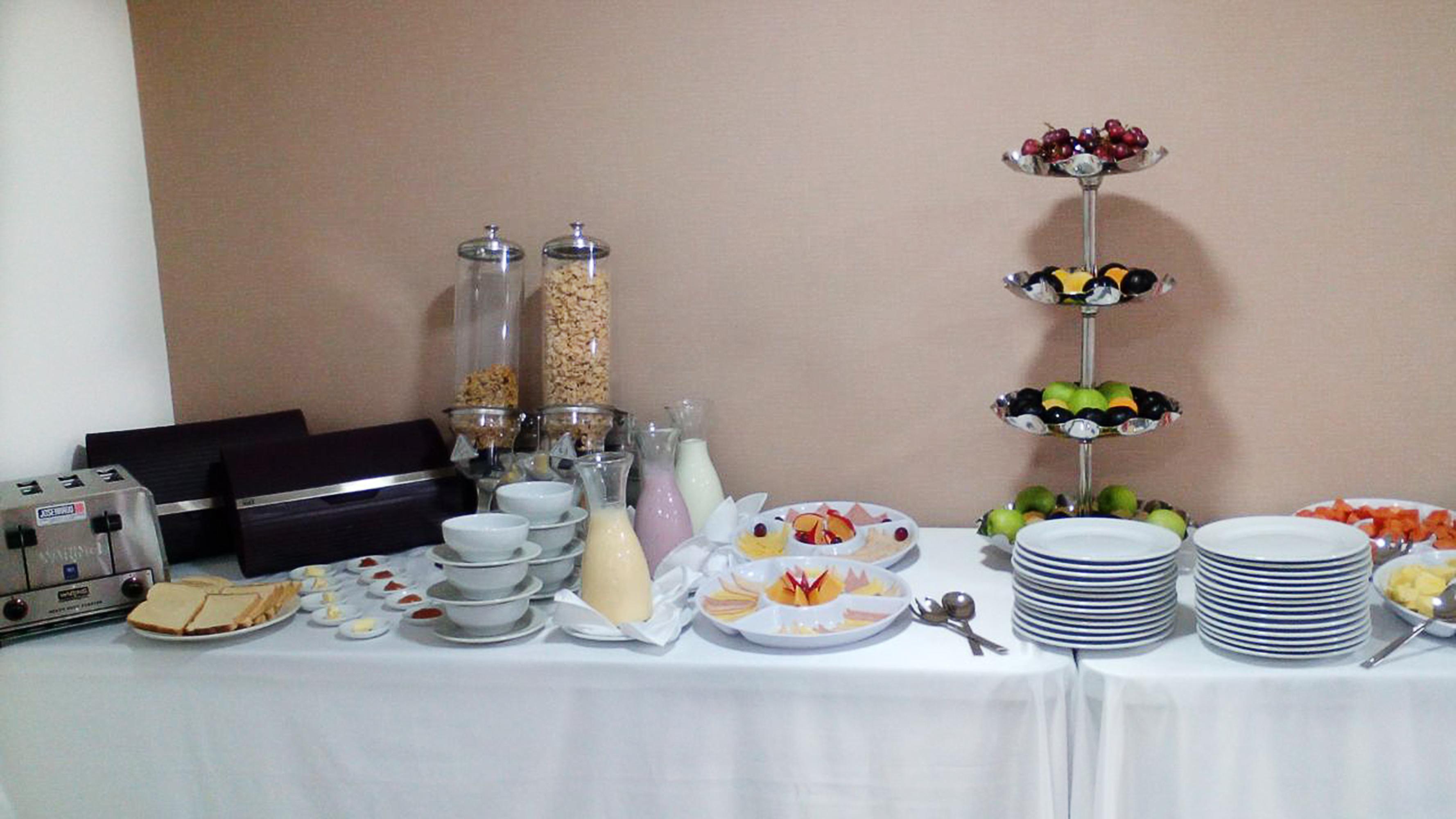 Hotel Hr Amada Кукута Экстерьер фото
