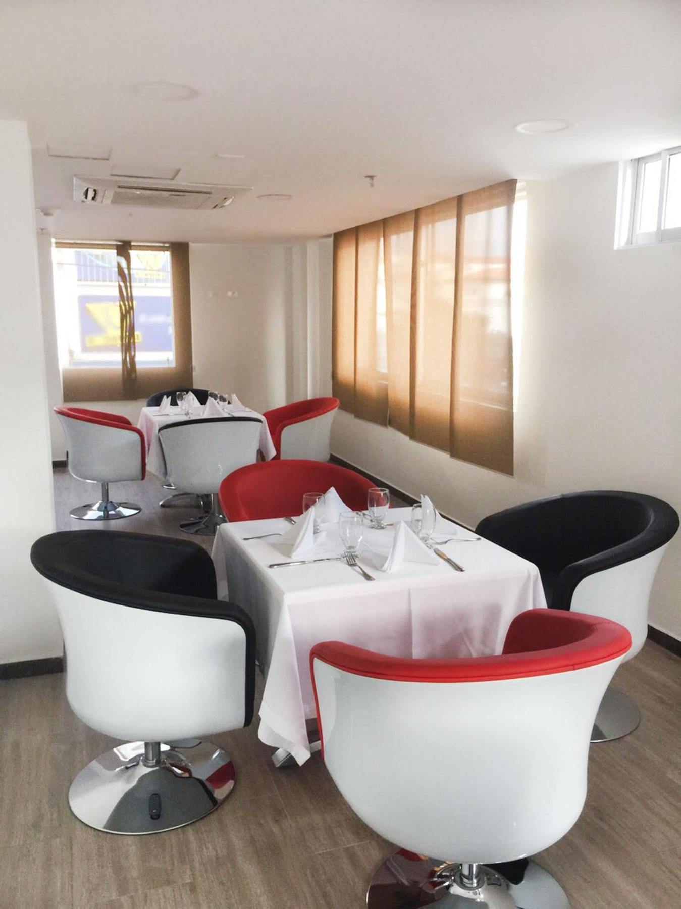 Hotel Hr Amada Кукута Экстерьер фото